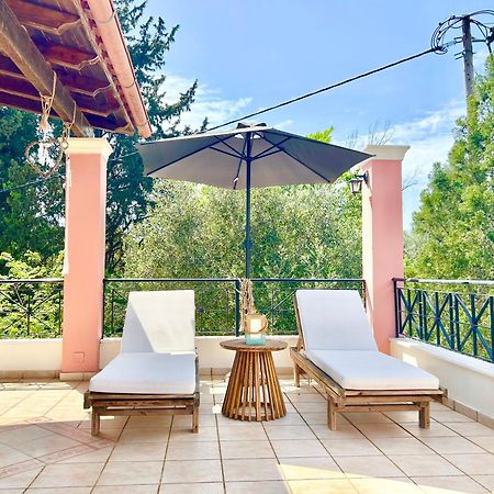 Villa Valia Seaside Ипсос Екстериор снимка