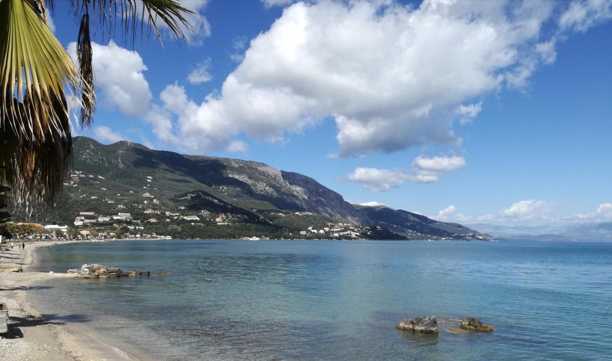 Villa Valia Seaside Ипсос Екстериор снимка